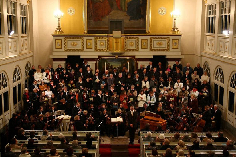 Musiker aus Dresden, Bischofswerda und Umgebung gestalten das Weihnachtsoratorium von Johann Sebastian Bach in der Christuskirche.