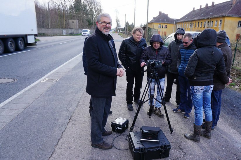 Seit Anfang März erproben die Mitarbeiter des Ordnungsamtes im Stadtgebiet das neue Gerät zur mobilen Geschwindigkeitsmessung. Foto: Stadt Meißen