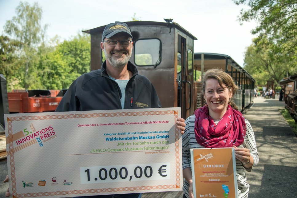 Die Gewinner des fünften Innovationspreises Tourismus: Die Waldeisenbahn Muskau… Foto: Entwicklungsgesellschaft Niederschlesische Oberlausitz mbH