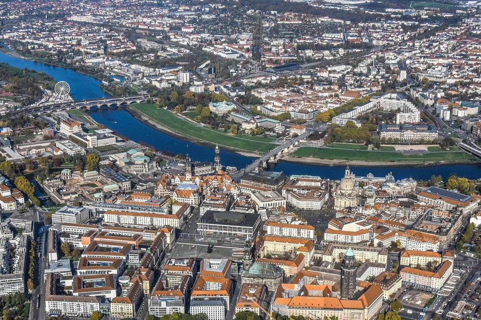 Der erweiterte Dresden-Pass soll künftig noch mehr Menschen in der Stadt zugutekommen.