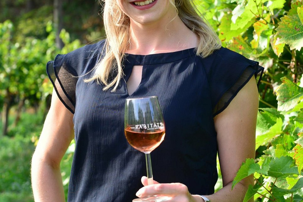 Ann-Kathrin Schatzl (28) ist bereits seit 2018 Sachsens amtierende Weinprinzessin