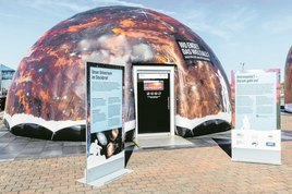 Vom kommenden Mittwoch bis zum Pfingstsonntag kann das mobile Planetarium auf dem Parkplatz Schloßstraße besucht werden.