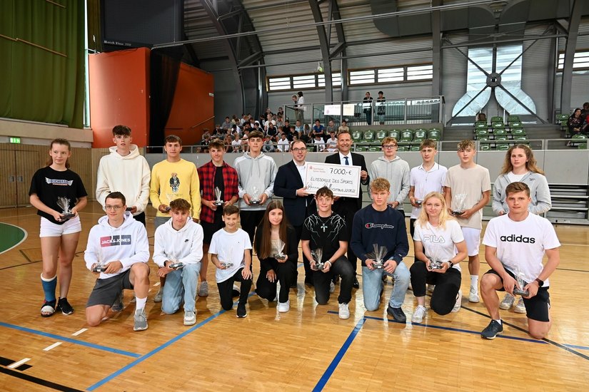 Die Sparkasse Spree-Neiße engagiert sich seit vielen Jahren für die Talentförderung im Bereich Leistungssport an der Lausitzer Sportschule Cottbus.