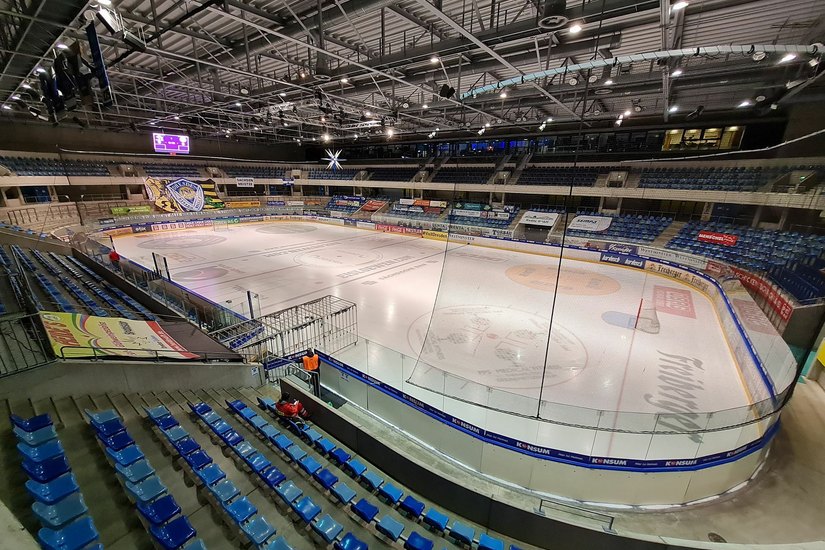 EnergieVerbund Arena, die Heimspielstätte der Dresdner Eislöwen. Foto: Büttner