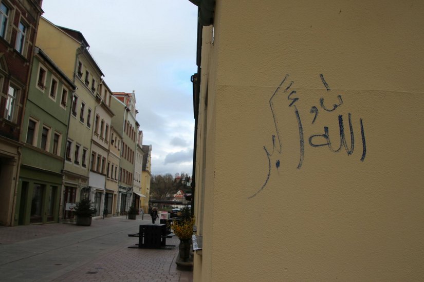 »Allahu akbar« unter dem Engelserker in der Dohnaischen Straße. Foto: Rink