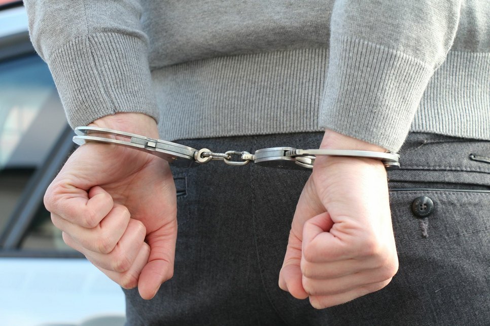 Bei dem mutmaßlichen Betrüger klickten vergangene Woche die Handschellen. Er sitzt seit 23. Januar in Untersuchungshaft. Symbolfoto: pixabay