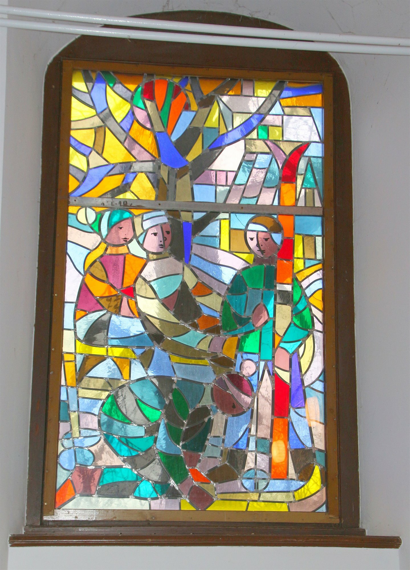 Fenster der Kapelle sind zu farbenfroh - Landkreis Meißen - WochenKurier