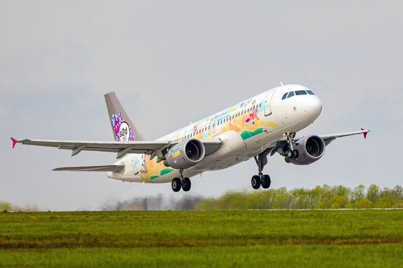 Der A320 von Sundair hebt in Dresden ab – derzeit jeden Samstag, ab 24. Mai dann zusätzlich auch immer montags. Foto: Flughafen Dresden / Jürgen Lösel