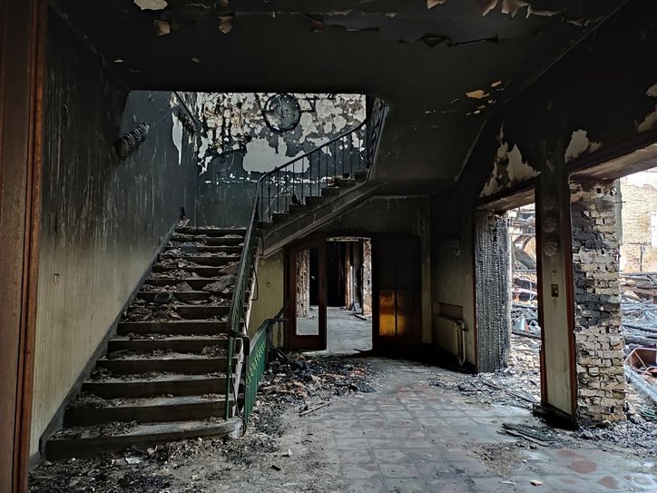 Als Ursache ermittelte die Polizei Brandstiftung. Im Mai wurden drei Tatverdächtige, zwei Jugendliche und ein Heranwachsender, gefasst. Foto: Keil