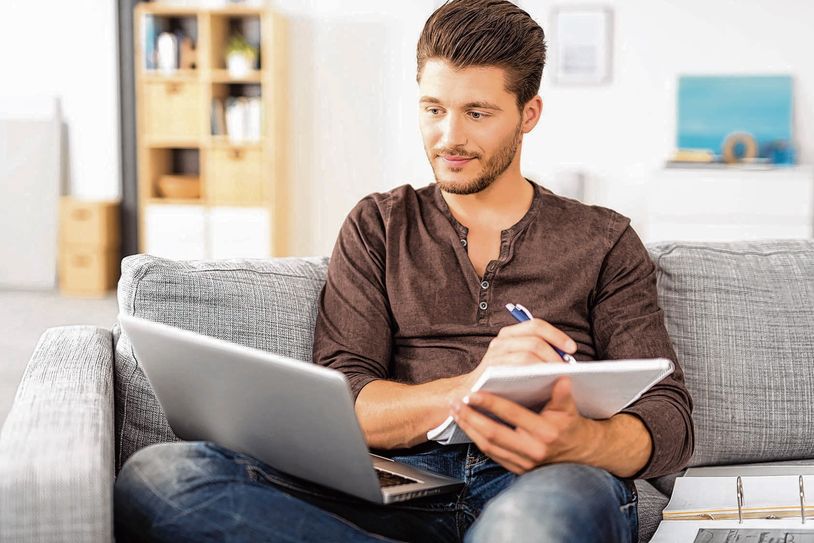 Umfassende Recherche über den potenziellen Arbeitgeberzahlt sich aus. Foto: contrastwerkstatt/Fotolia