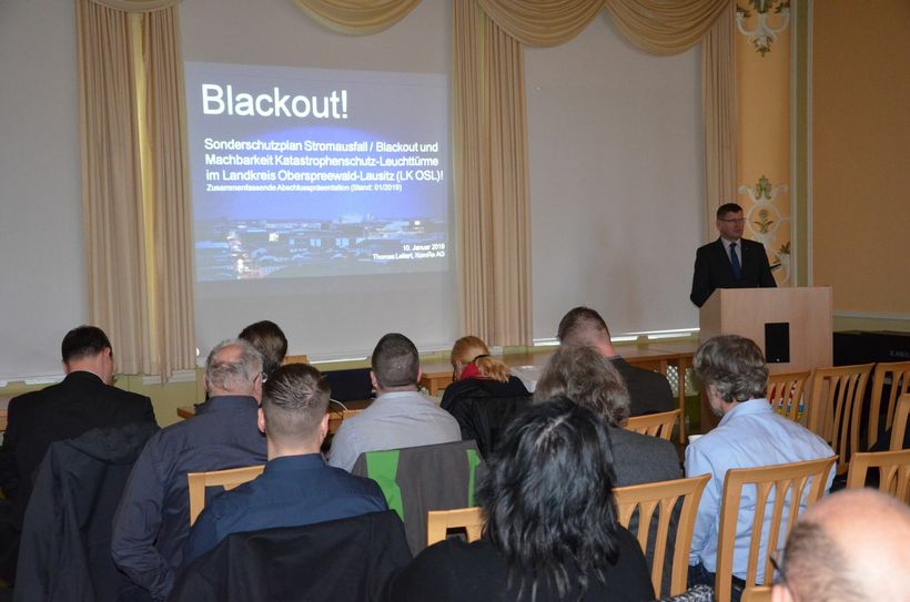 Etwa 70 Zuhörer aus nahmen an der Veranstaltung zum Sonderschutzplan „Blackout“ teil. Foto: Landkreis OSL