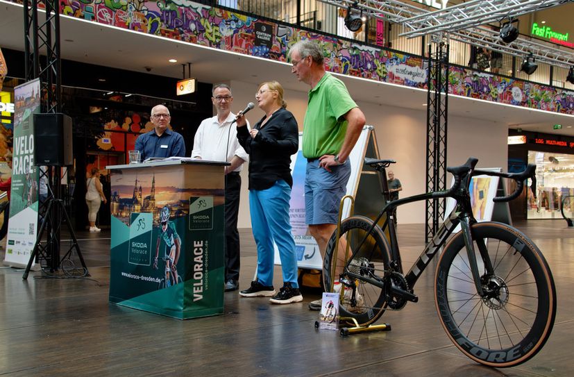 Das Programm zum Velorace Dresden wurde in der Centrum-Galerie vorgestellt.