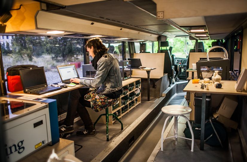 Blick ins Fabmobil: So ähnlich wird es nach dem Umbau auch im neuen Bus für den VDI aussehen.