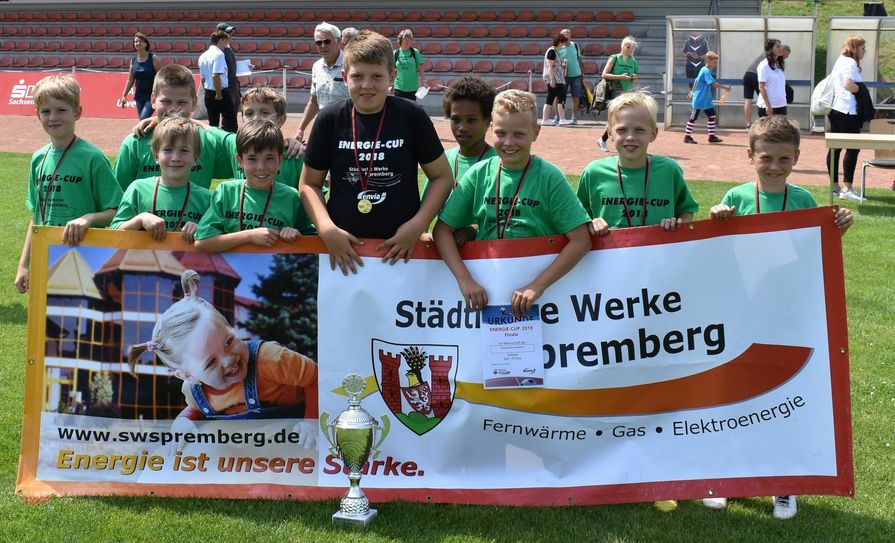 In einem packenden Endspiel sicherten sich die Schüler der Grundschule Laubsdorf den Sie beim diesjährigen ENERGIE Cup. Fotos: pm