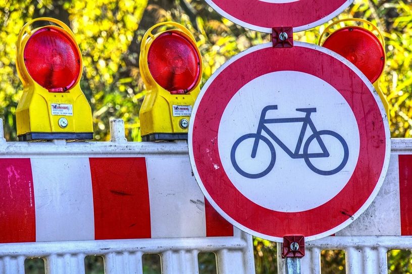Symbolbild. Vom 24. Oktober bis voraussichtlich 28. Oktober kommt es zur Vollsperrung der Kirchstraße