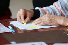 Ein besonderes Projekt für Demenzkranke startet am 14. Oktober im Schloss Pillnitz. Foto: Sam Lin