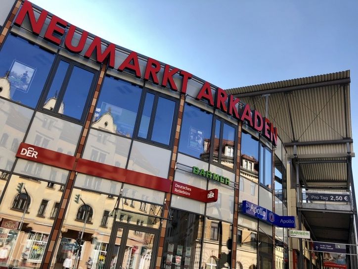 Zentrumsnah kann man in Meißen  in den »Neumarkt Arkaden« in vielen Geschäften unter einem Dach shoppen. Foto: Archiv