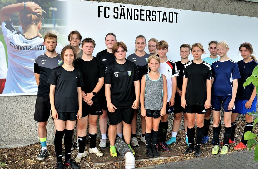 Immer Dienstag und Donnerstag lädt der FC Sängerstadt interessierte Mädchen und Frauen zum Training auf den Biegerplatz am Heinrichsruher Weg ein.