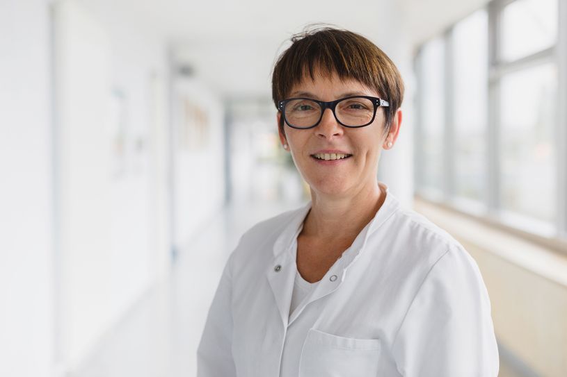 Dr. med. Barbara Schubert, Chefärztin Klinik für Innere Medizin, Krankenhaus St. Joseph-Stift  Fotos. St. Joseph-Stift