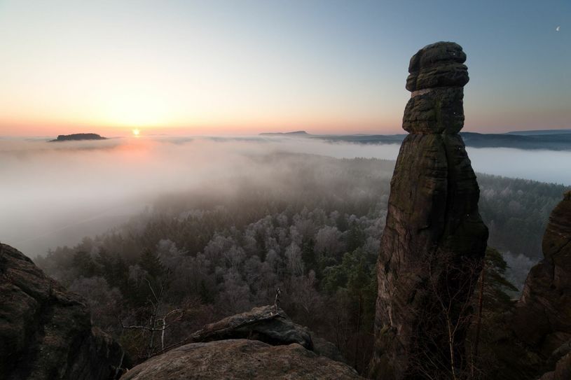 Morgendämmerung in der Sächsischen Schweiz. Foto: Pöschmann
