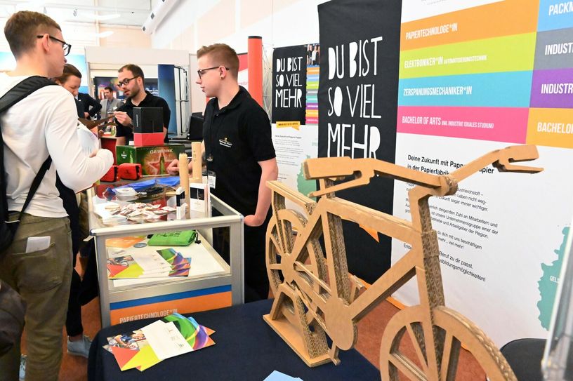 Bei Standaktionen, Experimenten und Quiz können die eigenen Fähigkeiten unter Beweis gestellt werden.