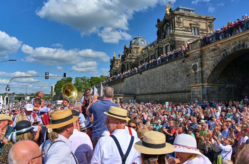 Dixieland-Fans können aufatmen - die eintrittsfreien Veranstaltungen "Jazz-Meile" und "Dixieland-Parade" des 52. Internationalen Dixieland Festivals in Dresden werden nicht abgesagt.