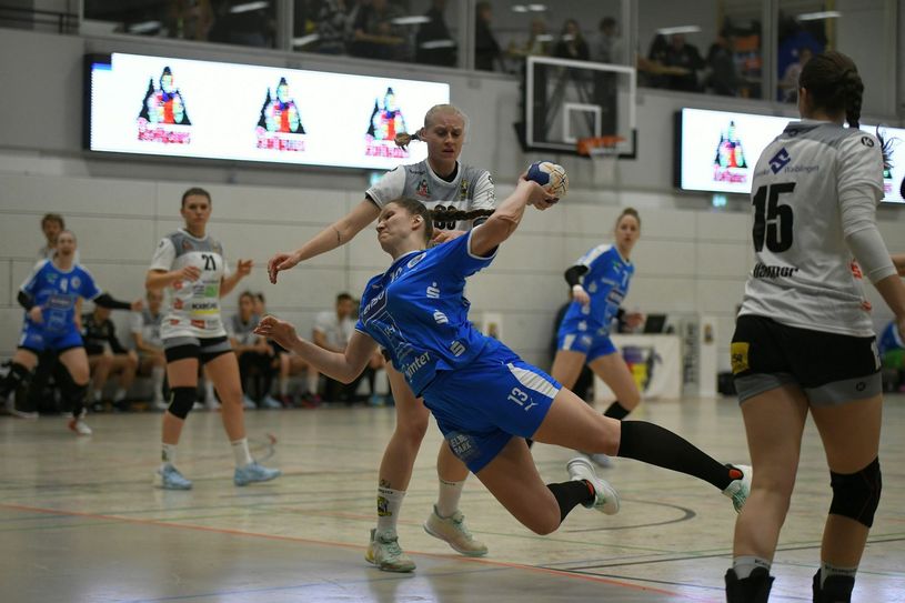 Victoria Hasselbusch verwandelt vom Kreis. Foto: Stefan Michaelis
