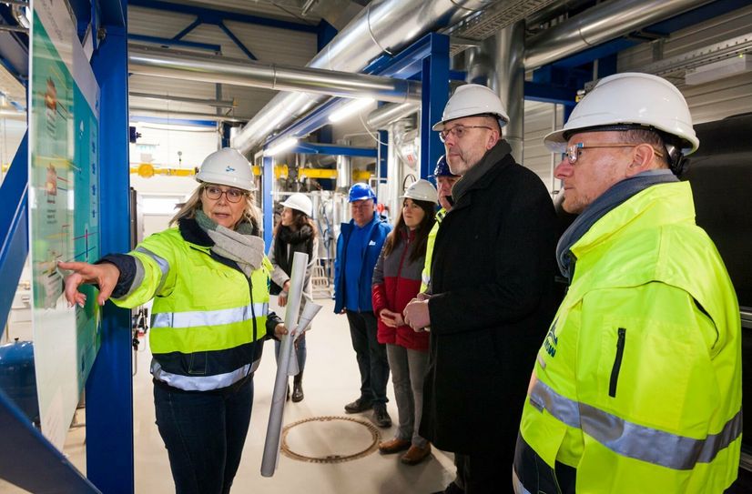 Führung im Neubau Heizwerk Erlichtstraße