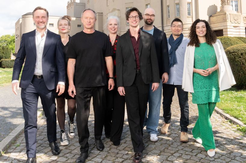 Das künstlerische Team des Staatstheater Cottbus in der Spielzeit 25.26
