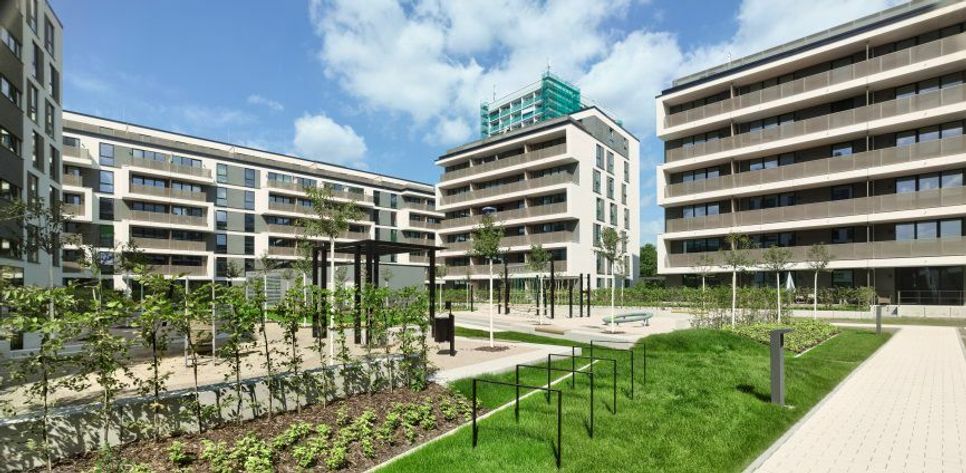 Anblick von hinten mit Innenhof-Charme mitten im Stadtzentrum (Foto: Jeibmann)
