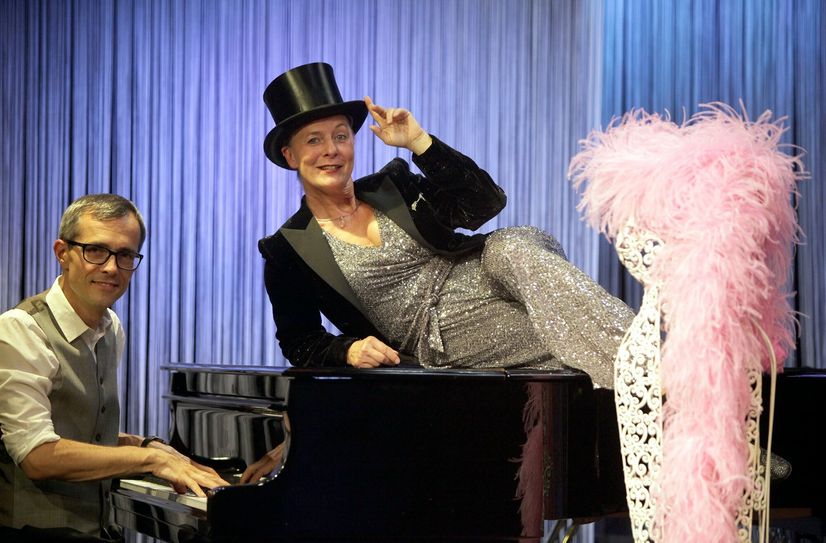 Antje Kahn als Marika Rökk.