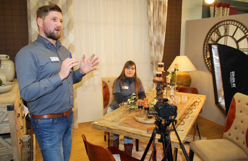 Welche Anforderungen an den Mediengestalter gestellt werden, lässt sich zur Woche der offenen Unternehmen entdecken.                                          Foto: Farrar