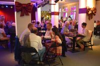 Anschließend folgte ein geselliges Beisammensein auf der Sponsorengala der neuen Bühne und des WochenKurier.