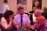 Anschließend folgte ein geselliges Beisammensein auf der Sponsorengala der neuen Bühne und des WochenKurier.