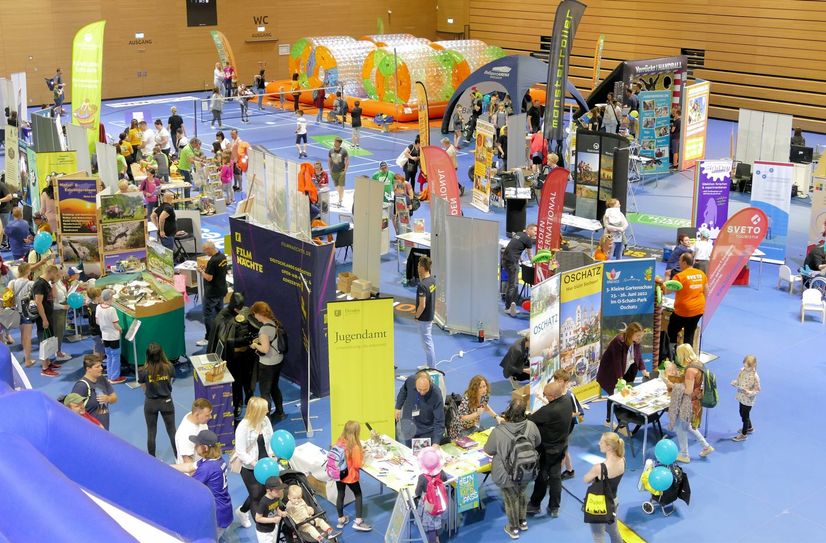 Auf zur Feriencamp-Messe...