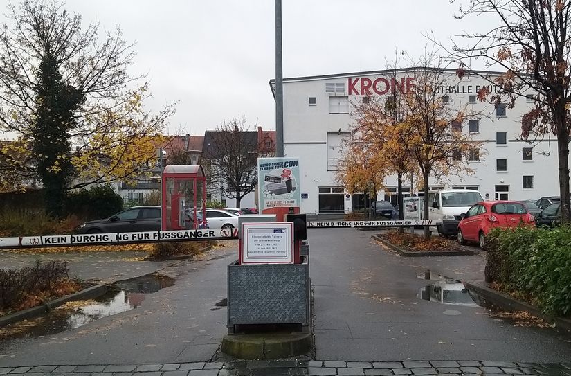Das Schrankensystem auf dem Krone-Parkplatz wird am Montag/Dienstag erneuert.