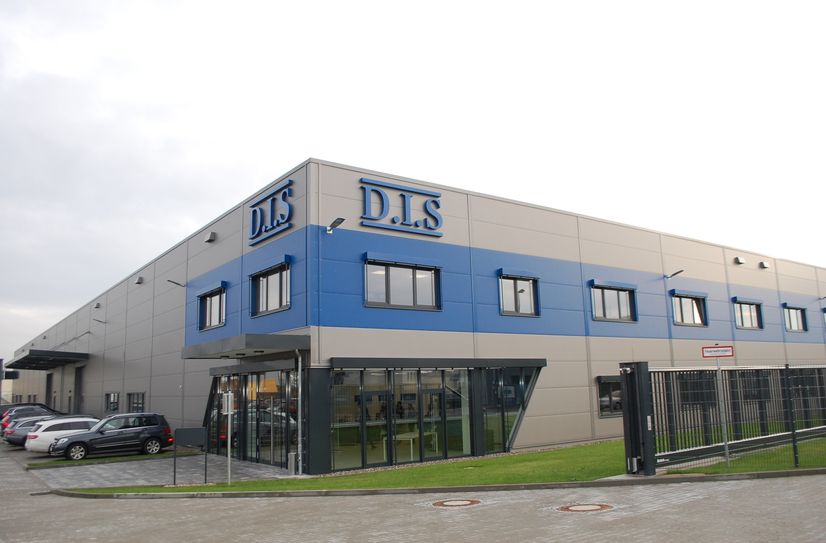 Das D.I.S.-Firmengebäude im Gewerbegebiet Pirna-Copitz-Nord.