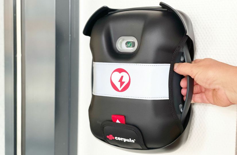 Einer von insgesamt drei Defibrillatoren im öffentlichen Raum in der Stadt Lübben.