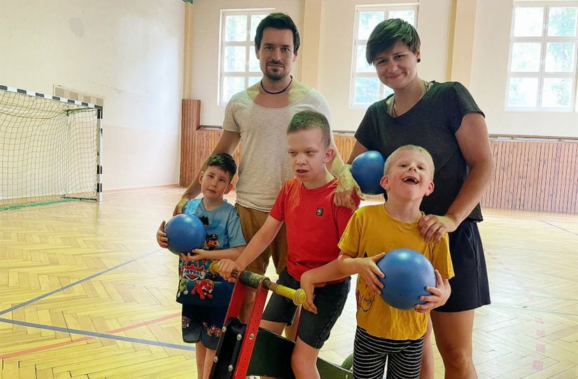 Mailo, Moritz und Felix sowie die Trainer Robert Seidel und Sophia Rösler suchen Verstärkung.