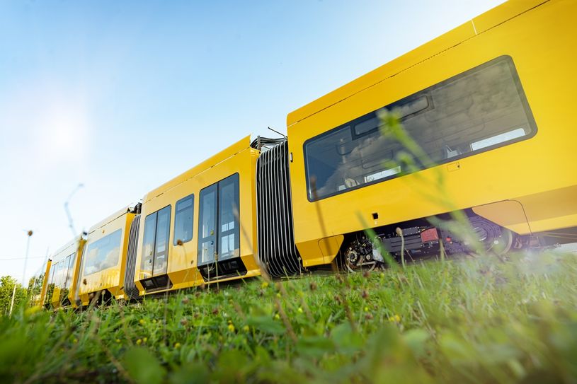 Am größten ist der Unterschied zum bisherigen Stadtbahnwagen beim Blick von der Seite. Foto: DVB AG