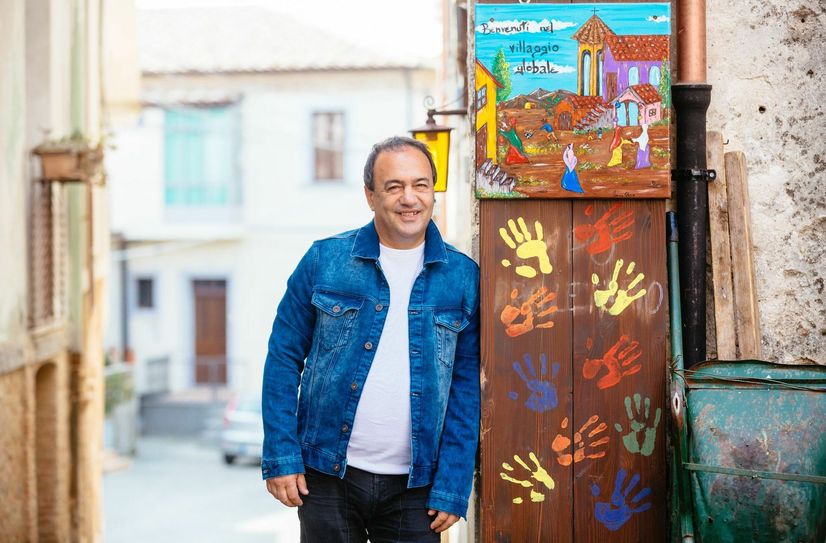 Bürgermeister Domenico Lucano wird am 12. Februar in der Semperoper geehrt.                                Foto: Oliver Killig