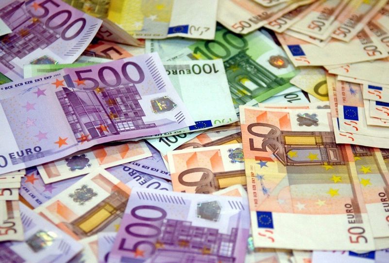 Geld von russischen Banken könnte bald nicht mehr oder nur sehr beschränkt zugänglich sein. Bei Insovenzen greift aber innerhalb Europas meist die Einlagensicherung bis 100.000 Euro.