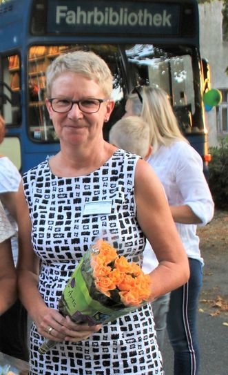 Am Sonntag wird Marion Ballnat zum letzten Mal die jährliche »LiteraTour« durch den Elbe-Elster Kreis mit mehr als dreißig Veranstaltungen eröffnen und gleichzeitig den Staffelstab dieses Kulturevents an Marcel Zeitel übergeben.