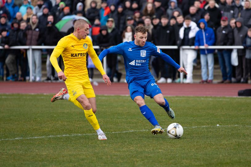 BFV 08-Spieler Martin Sobe (blaues Trikot) konnte heute mit einer überragenden Leistung überzeugen.