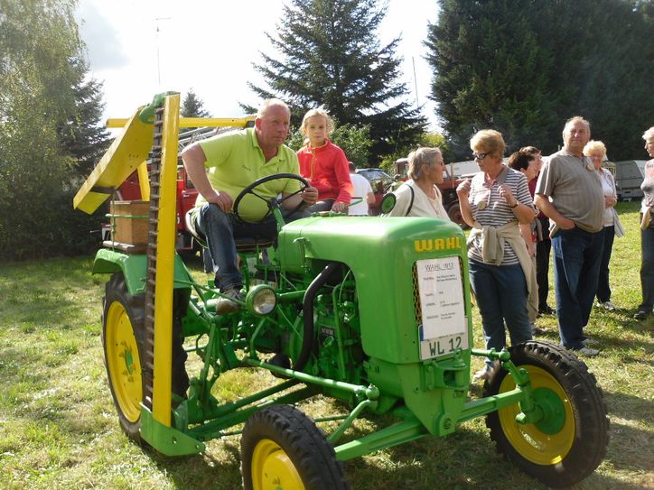 Letztes Jahr waren beim Oldtimertreffen rund 80 Fahrzeuge zu sehen. In diesem Jahr soll die Hundertermarke geknackt werden. Foto: Kunnerwitzer Gemeinschaft e.V.