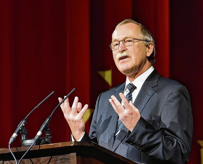 Prof. Dr. Claus Lambrecht bei der Max-Grünebaum-Preisverleihung 2016...