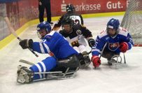 Beide Teams kämpften um jeden Puck.