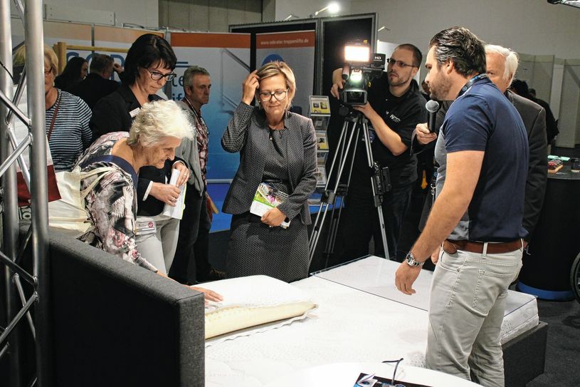 Sachsens Sozialministerin Barbara Klepsch bei der Dresdner Pflegemesse 2018. Foto: Pönisch