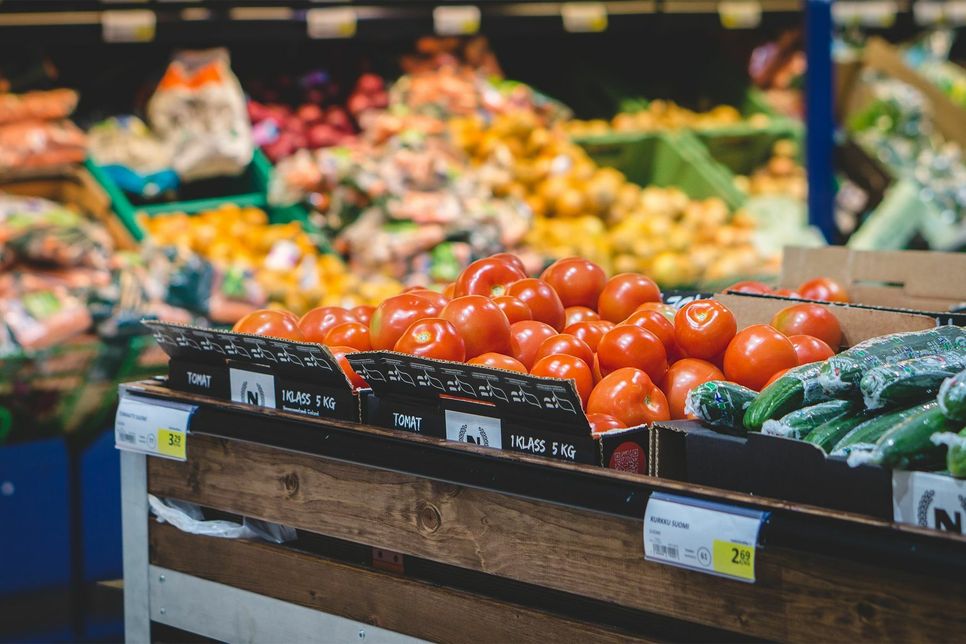 Das Gesetzt, das in Tschechien seit einem Jahr gilt, verpflichtet Supermärkte mit einer Verkaufsfläche von mehr als 400 Quadratmetern, Waren die nicht mehr verkauft werden, an Hilfsorganisationen zu spenden. Symbolfoto: pixabay