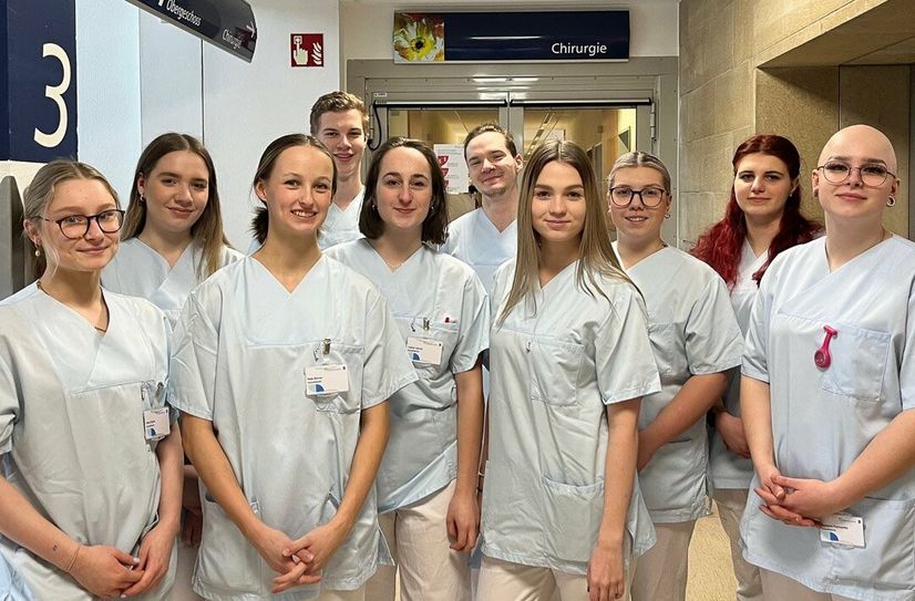 Das Team der Station Chirurgie freut sich über das eigenverantwortliche Arbeiten auf Station.